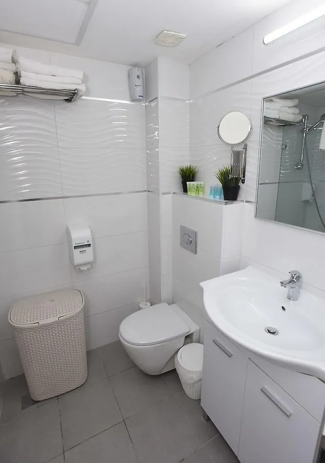 Royal Park Yossi Avrahami - Avi'S Suites Israel