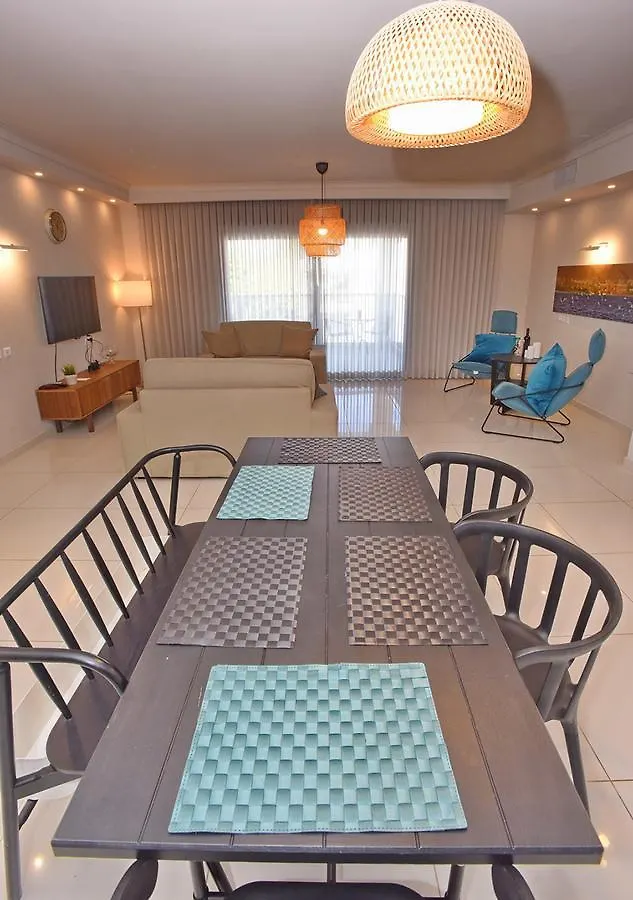 Royal Park Yossi Avrahami - Avi'S Suites Israel
